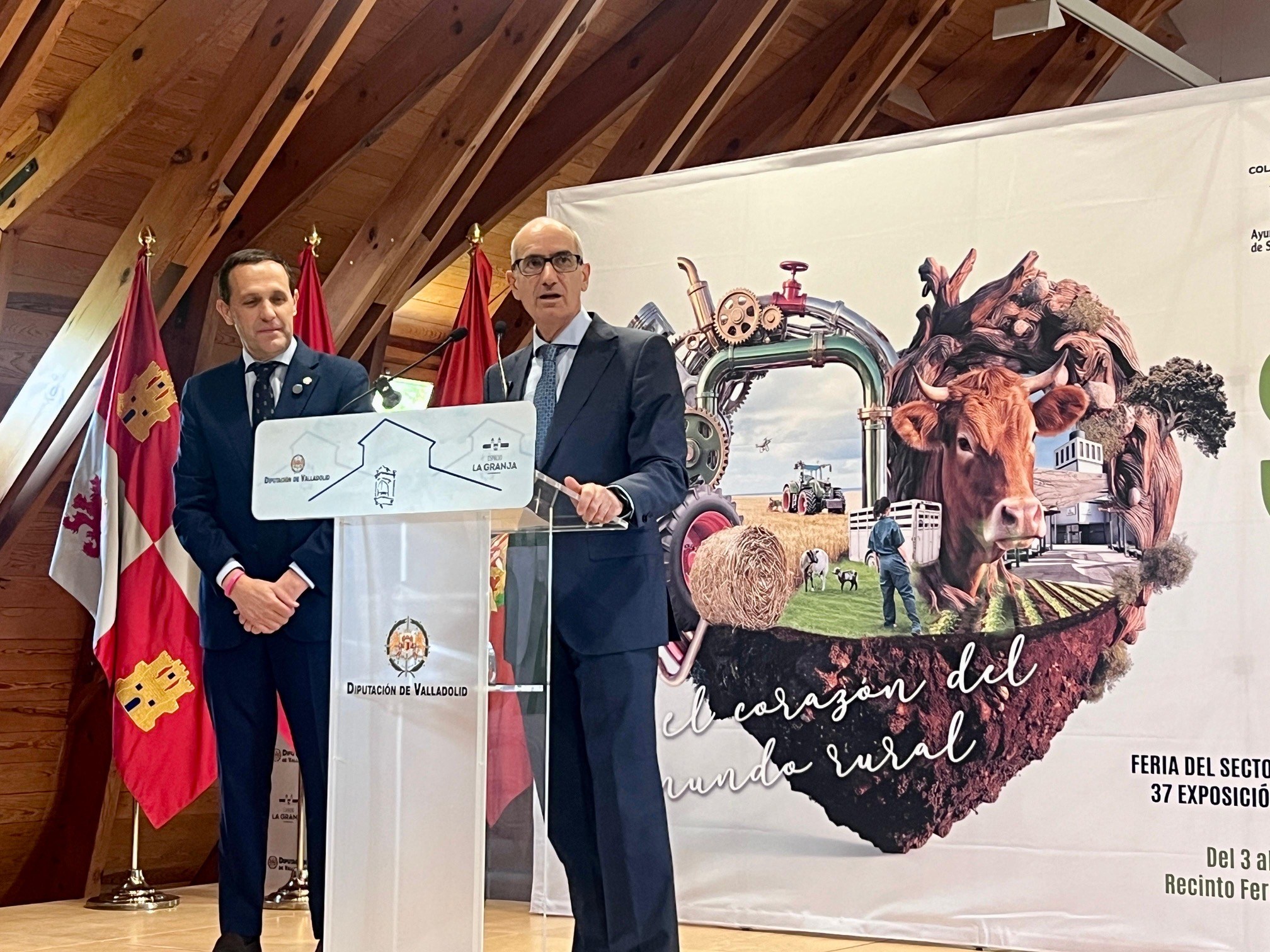 El presidente de la Diputación de Salamanca, Javier Iglesias, y el presidente de la Diputación de Valladolid, Conrado Íscar